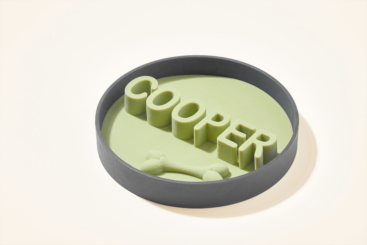 Custom Name Silicone Slow Feeder Bowl – Personalized Pet Dish for Dogs & Cats